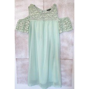 Lily Rose Open Shoulder Shift Dress